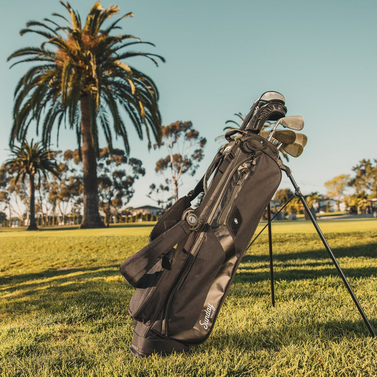 El Camino | Matte Black Mid Size Stand Bag