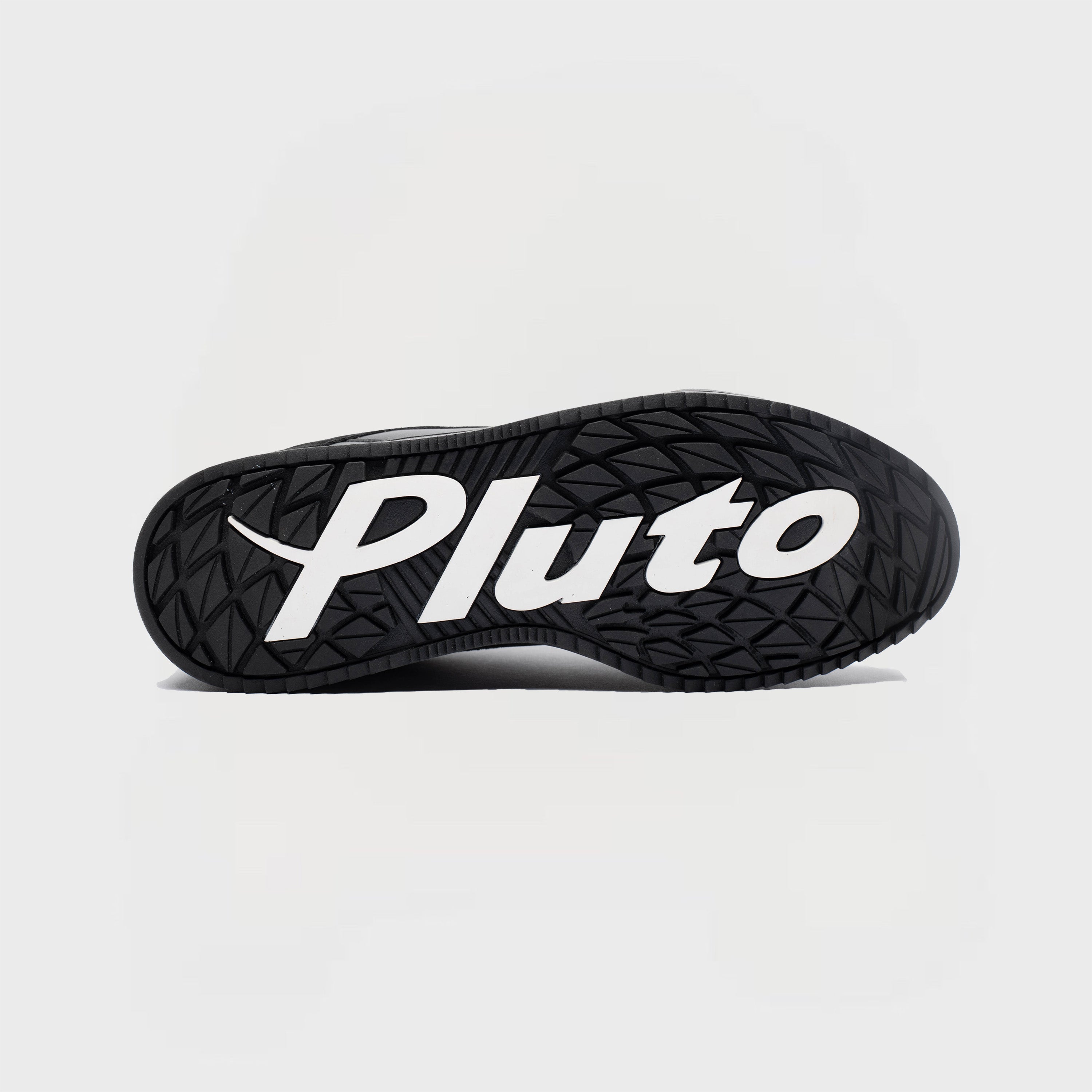 PLUTO 1 | PHANTOM
