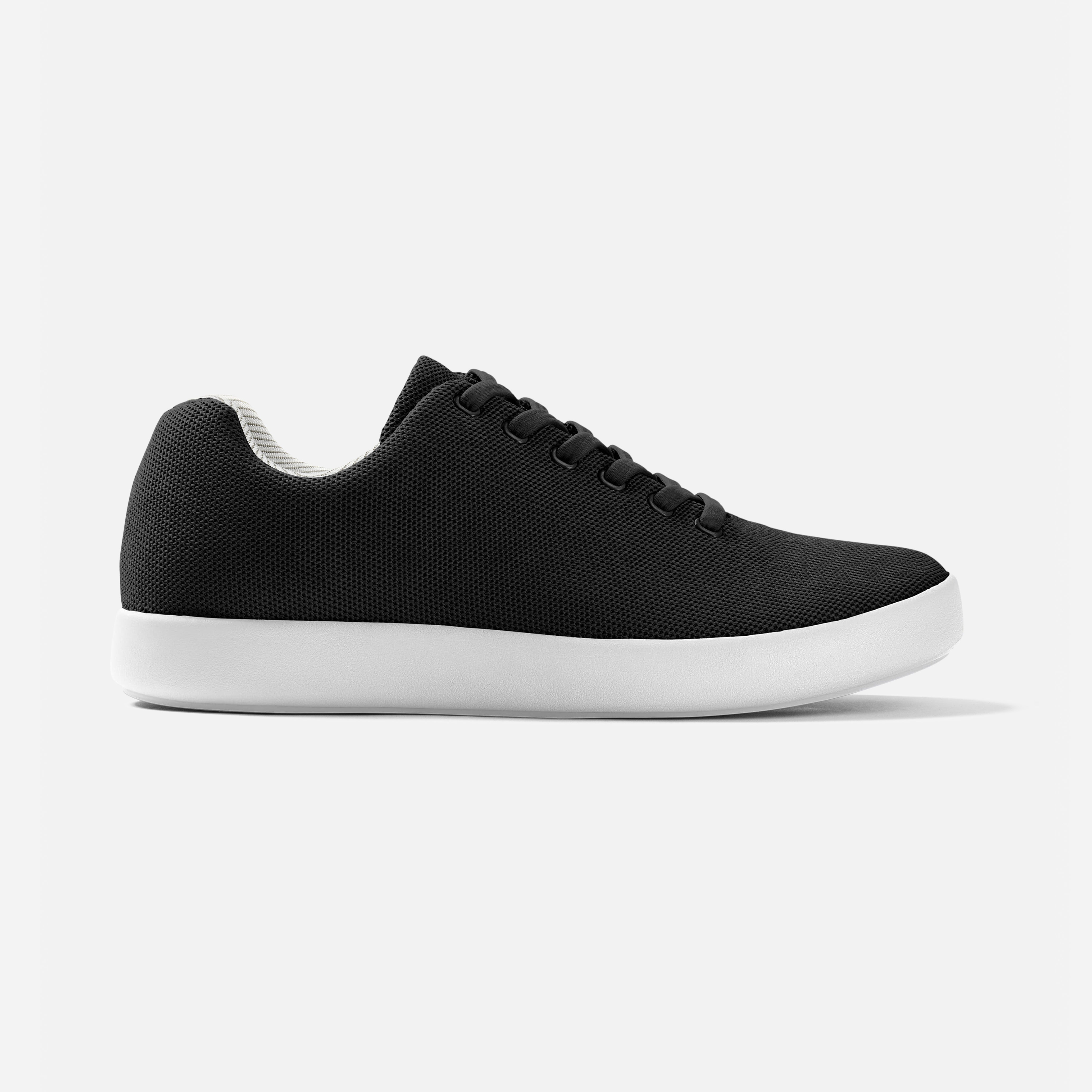 Model 000: Black & White