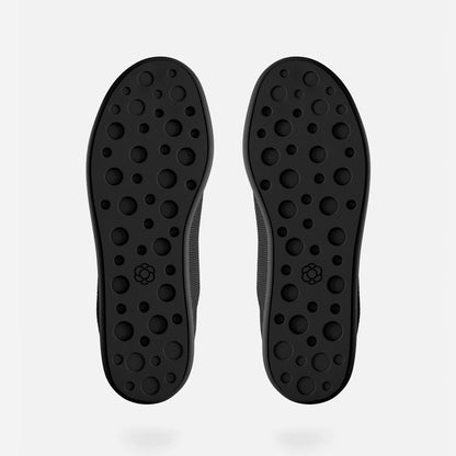 Model 000: Black